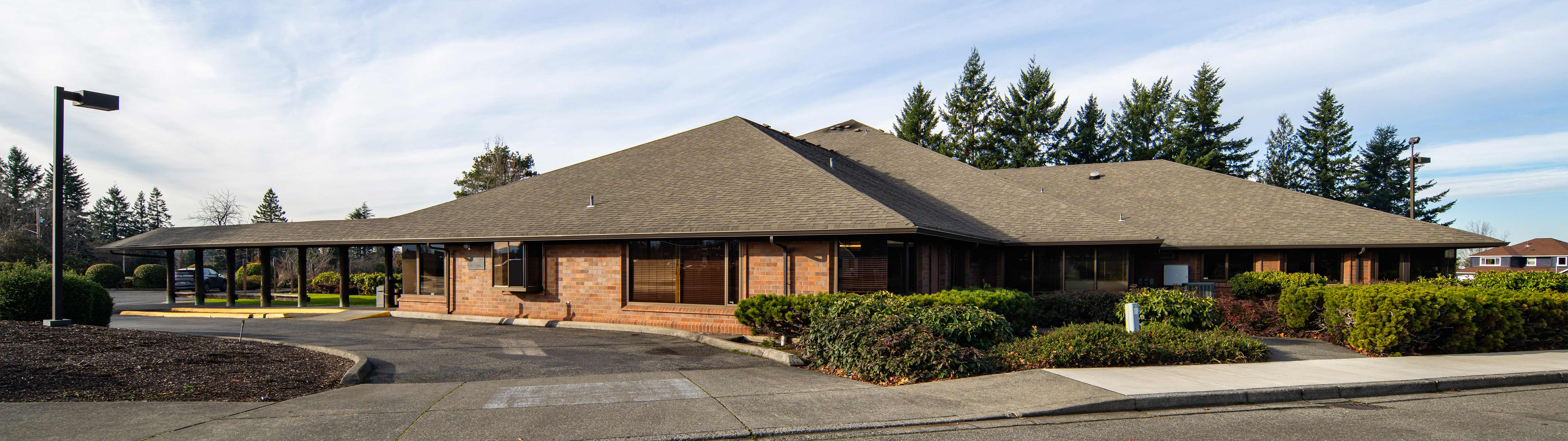Exterior front view of Franciscan Medical Clinic - Enumclaw